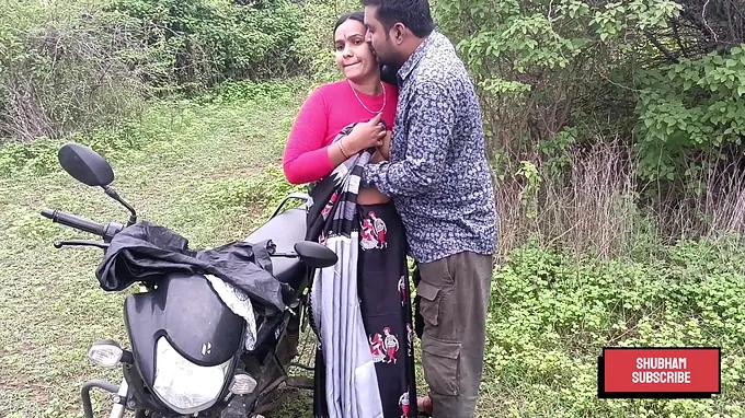 Indian Horney duo heads nasty in nasty outdoor intercourse with Desi Kavita Screw