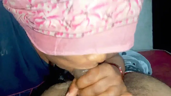 Sweet_neha_bhabhi & Luckyboyravi share a deep throat & a massive squirt in a homemade video