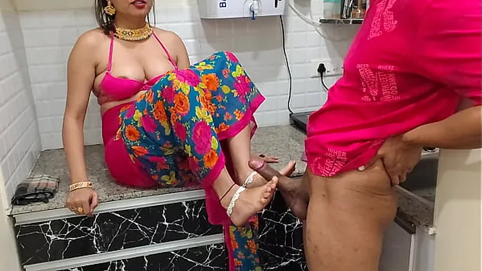 Desisaarabhabhi teaches stepson how to take a condom with her dirty natural tits & tight pussy