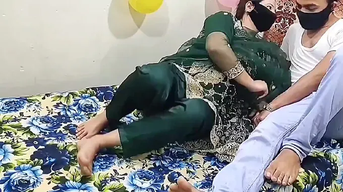 Rukhsanahub and Rukhsana1 get naughty in a steamy Indian step-sibling orgy