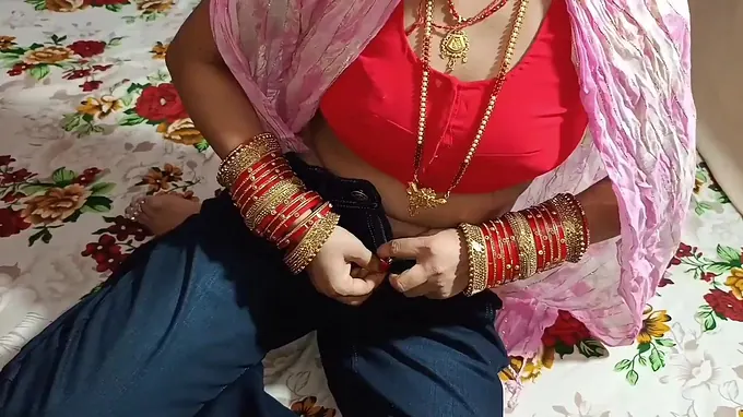 Cauple95 and Sasur share a steamy Indian bathroom sexcapade in clear audio