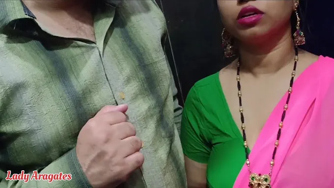 Desi bhabhi Arun & Raveena75 pounded hard by horny landlord for cash