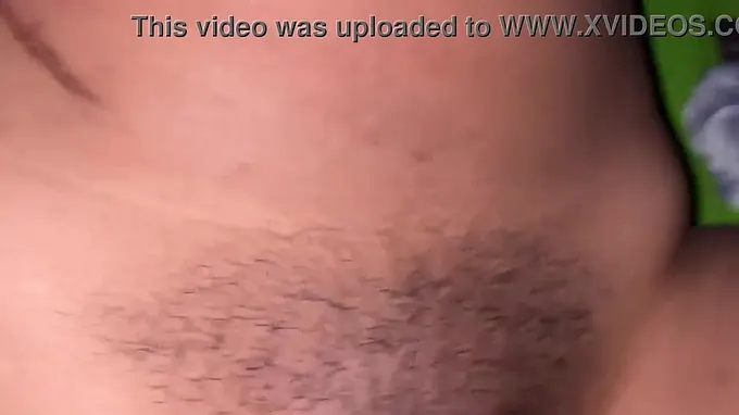 Hot MILF Pornsex gets her pussy licked before rendezvous in motel apartment