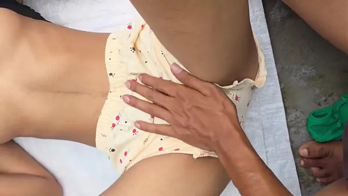 Aromantic Desi village affair: A teenage sweetheart loves risky outdoor bang-out with her bf's BEAU