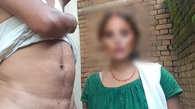 Observe Prayamu11 and Yatun go ultra-kinky with a Desi Indian chief and his ample nub