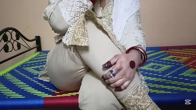 Indian Mature Bhabi and her Pakistani Girlfriend reunion for some hard-core penetrating and bootie-smacking act