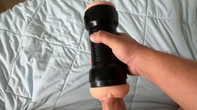 Melztube and Scott Stark get off on a massive-bum, hefty-bootylicious step-sista in POINT OF VIEW