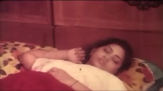 Watch Desi Mallu Aunty Pummeled getting her real hairy pussy pounded in steamy real video