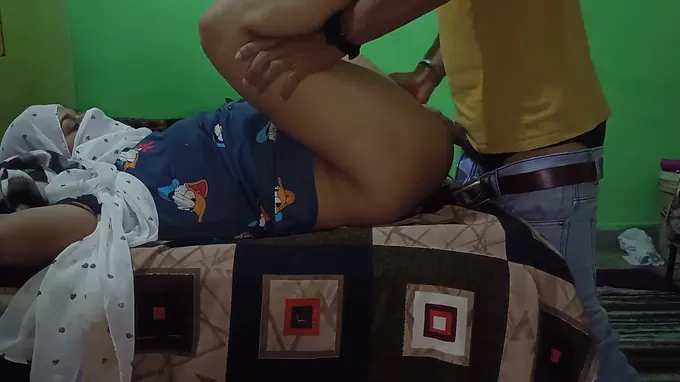 Cute curvy bhabhi gets her perfect ass worshipped & her dirty talk interrupted