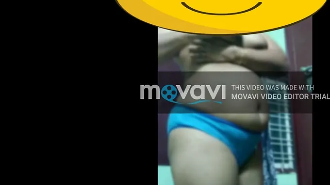 Malayali stepmom with massive boobs gets groped in a selfie