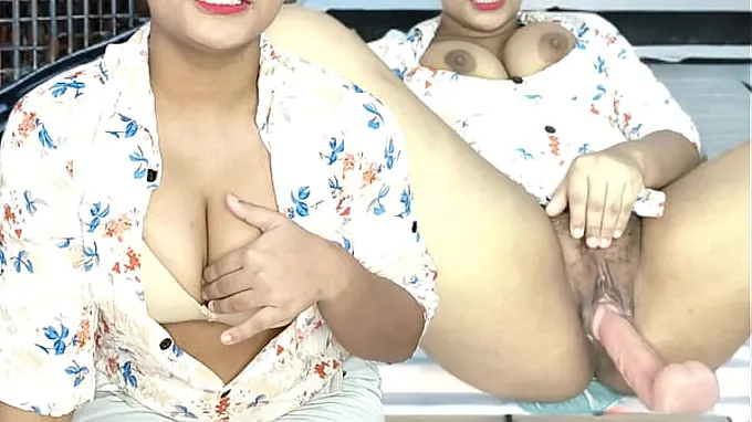 Mona Ji and Vikash share steamy asian anal action with dirty talk & pee splattering