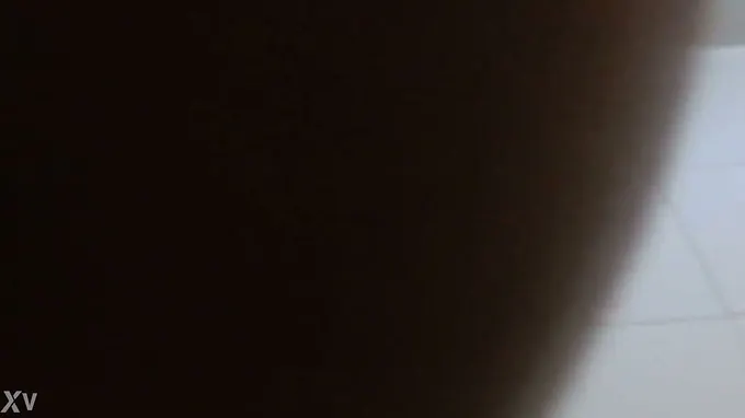 Watch as Mallu gets her unshaved body drenched in a hot bathtub