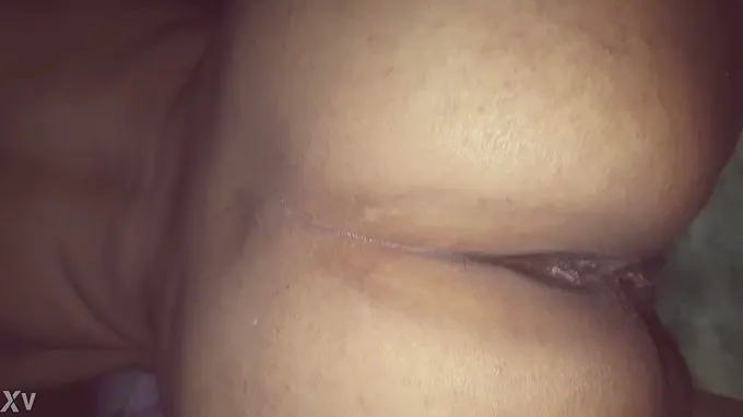 Watch this hot Indian babe flaunt her mallu skills in a steamy display