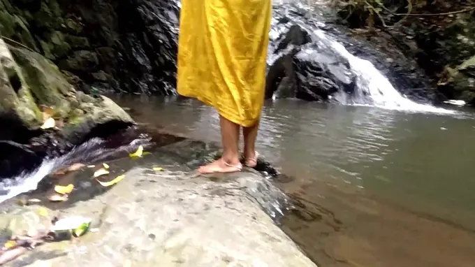 Dark-hued Schlong & Surwana Kumari get their phat boobies and donk boinked in public while bathing in a pond in the forest
