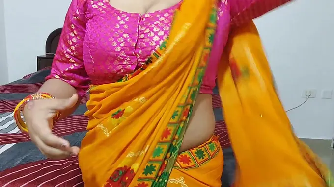 Jauli Chaupada and her Indian buddy engage in super-hot bed hook-up - Handsome Desi Bhabhi Pornography!