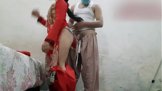 Stepbrother's hefty wood ravishes Indian stepmom's cock-squeezing arse & engulfs Mr. Homemade's ass in super-hot ass fucking sex