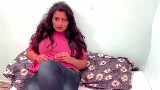 Step-siblings get naughty in the total night sofa with Indian Aunty