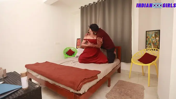 Step-sibling's Indian wife gets daily banged by step-brother in Hindi audio