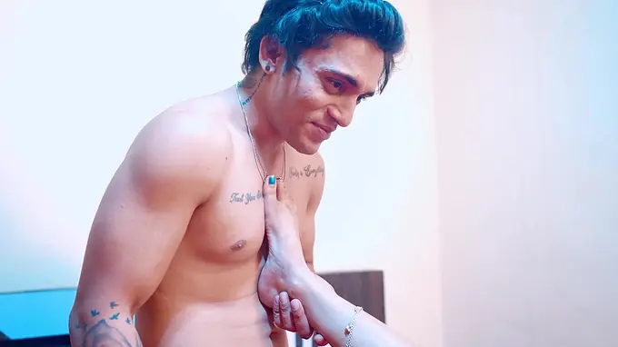 Desi Aunty gets her tight pussy pounded hard and rough by Jawan Larki