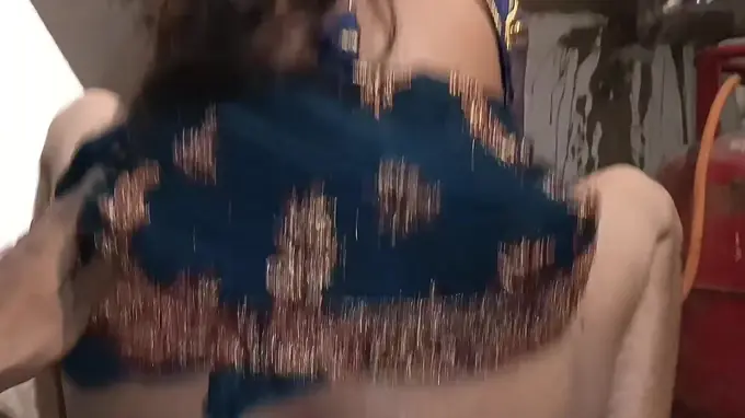 Bhabhi Ji Ko Choda Uski Apartment Me - Real Desi Sex with Sexy Desi Lady