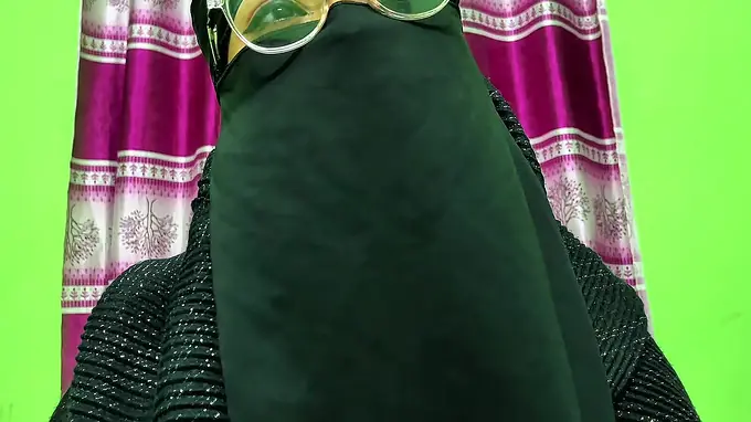 Desi Aunty You're the Perfect Sanny Lesbian - A Nude Desi Adventure!