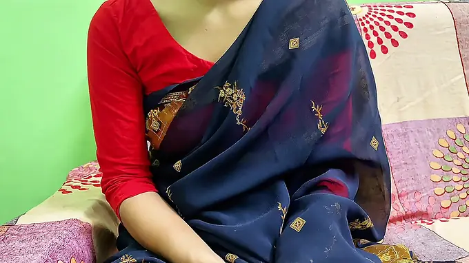 Desi Aunty Sates beg for debt-free two days and pays it all with a hard fuck