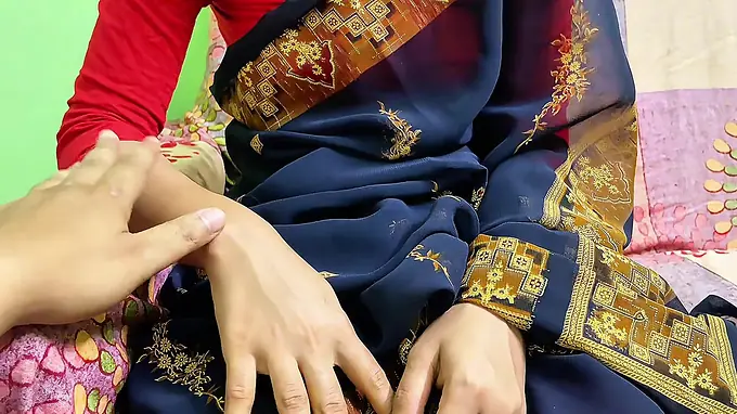 Desi Aunty Sates beg for debt-free two days and pays it all with a hard fuck