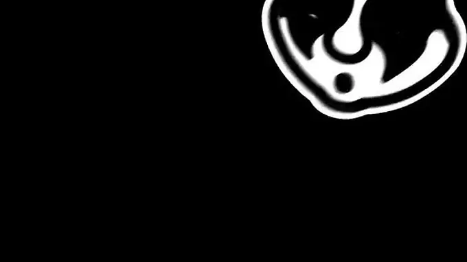 Desi Aunty and her loving hubby enjoy romantic fuck-fest with a hot 18-year-old Indian babe