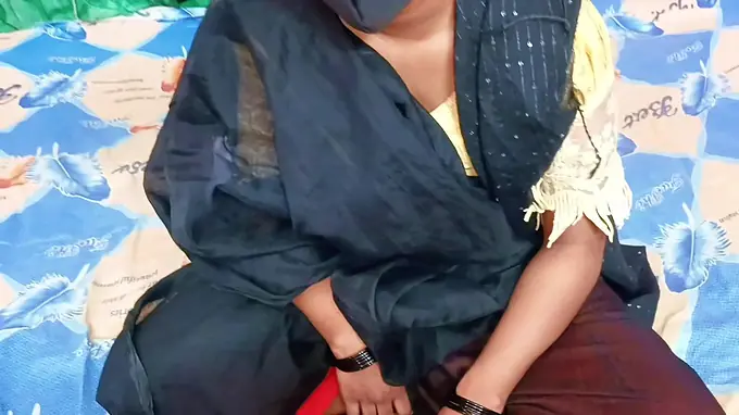 Desi Aunty gets her tight pussy drilled by her horny stepson while her husband is out