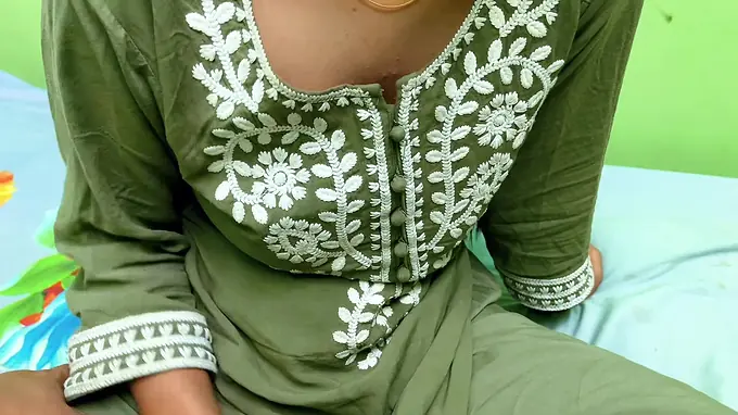 Desi Aunty & Ravage me hard in doggy-style with a happy ending