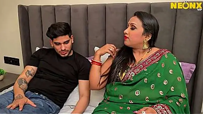Bhabhi Warm Romance With DESI FELLOW HARD-CORE FUCKFEST (HINDI AUDIO)