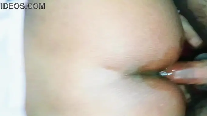 Indian bhabhi taut assfuck vid doggie posture with clear Hindi voice