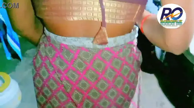 Bro-in-law raised the saree of step-sister-in-law and pulverized her stiff in the morning by making her a mare of poon, Hindi audio Claire Vais