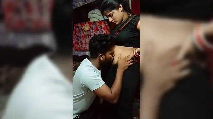Devar's Desi Bhabhi Yashoda Mishra gets her tight pussy pounded in hot belly-button romance