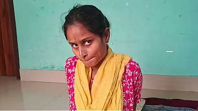 Watch Homemade Bhabhi's Warm Affair with the Neighbour: Firm & Secret Smashes with Natural Tits and Ass to Mouth Action!