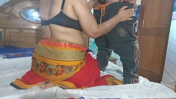 Yoursaliabegum and Kapil have a hot homemade POV with hairy pussy & big cock action