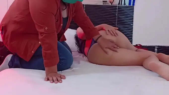 Azarahi hooks up with her stepmom in spicy Arab MILF hookup