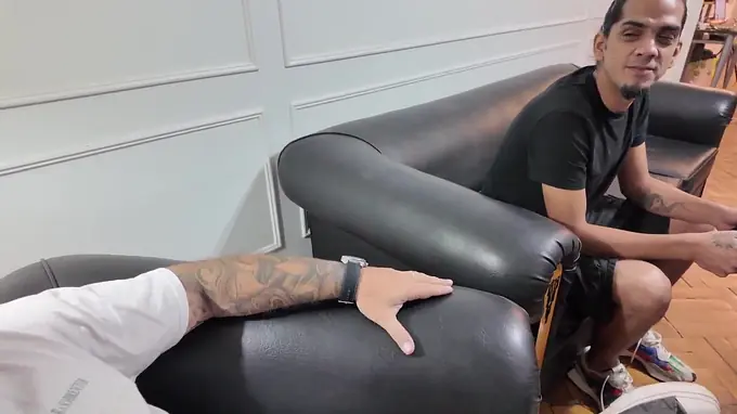 Vanemilfit & Keilabassi77 get down and dirty with their boss's mate during their first day on the job