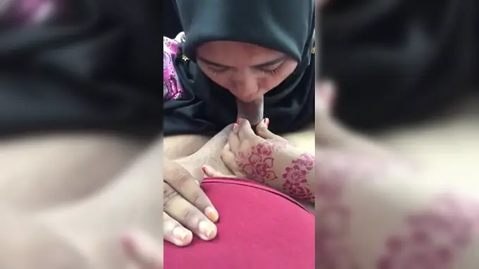 Amateur Asian babe's first time sucking and jerking on a big dick in TUDung Muka, Jakarta, Indonesia