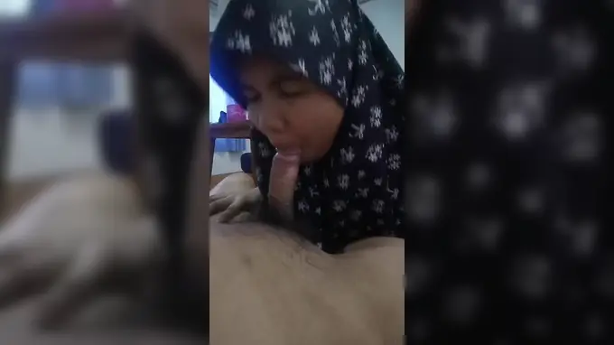 My hot Asian babe gets a moist fuck until she's dripping wet
