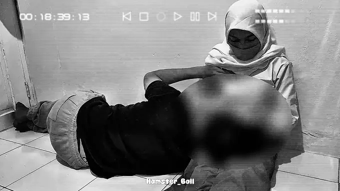 Malay College girl gets handjob in classroom caught on Movie
