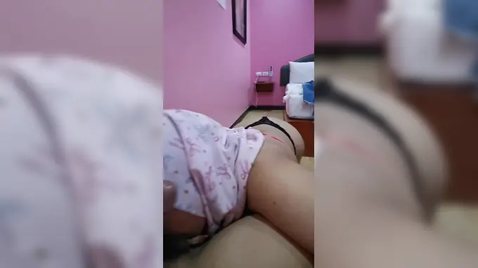 Cute Muslim girl gets her hijab off & deep throats her manager in a private apartment