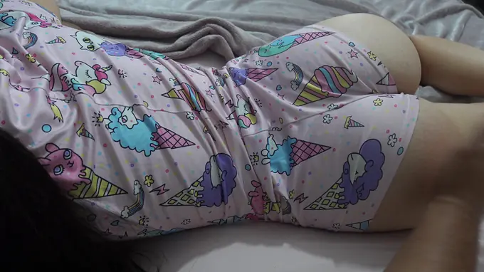 Fucking my Indian wifey with a huge butt and a dreamy pussy - I jizzed in her cooch and smooshed my load