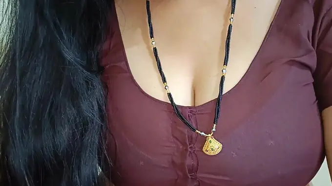 Sonu & Hunter's scorching Indian Desi village fuck-fest with Bhabhi & Devar's steaming oral abilities